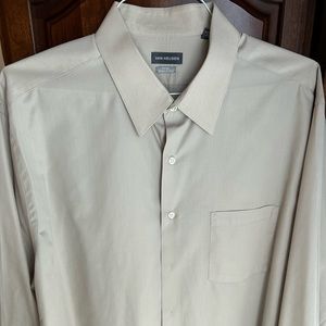 Men’s Van Huesen Dress Shirt
